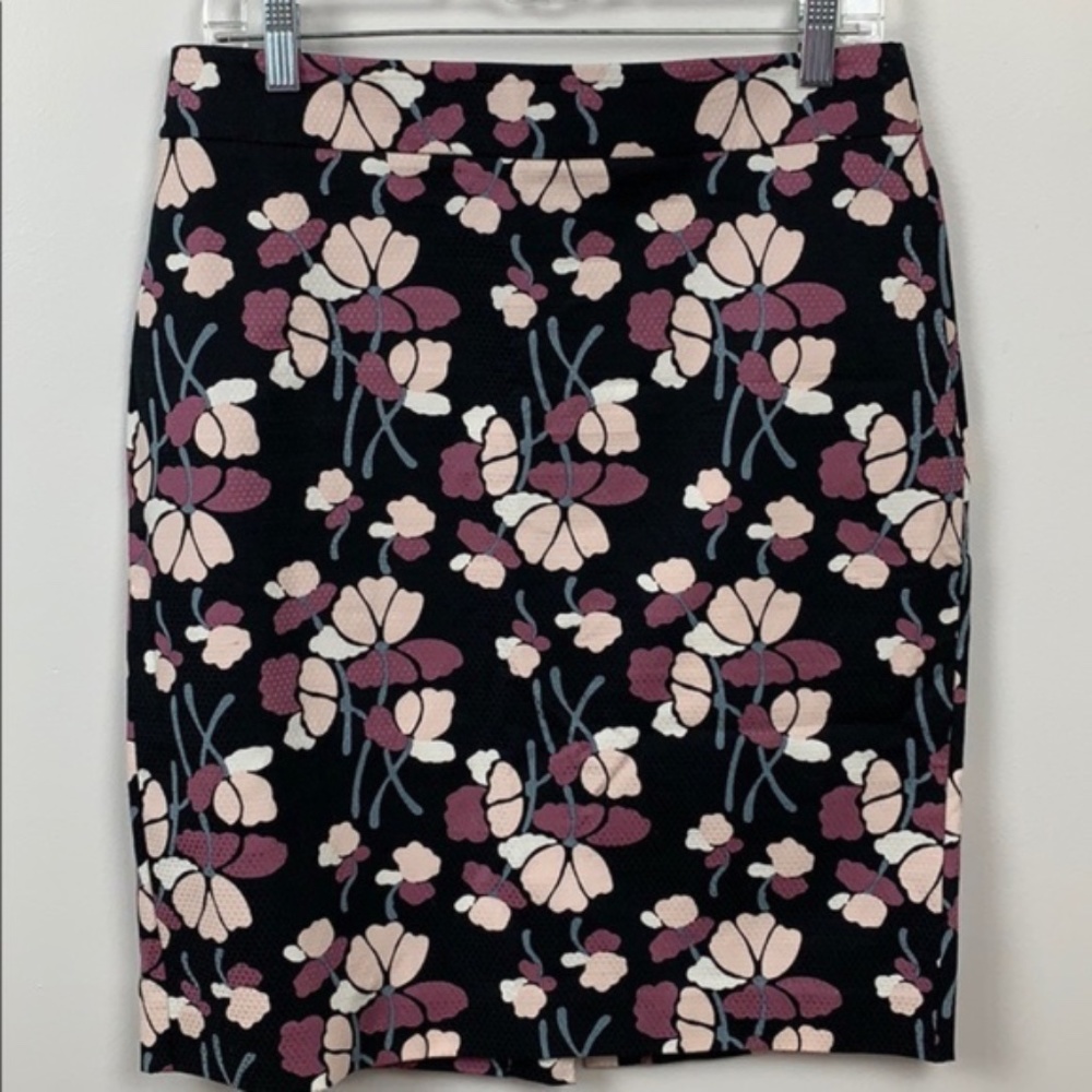 Ann Taylor Floral Pencil Skirt Size 8